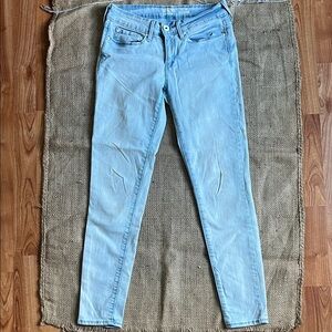 Denizen from Levi's Light Blue Skinny Jeans